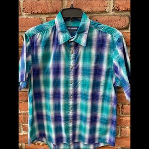 Men’s Van Heusen Plaid SHORT SL button Shirt LARGE
